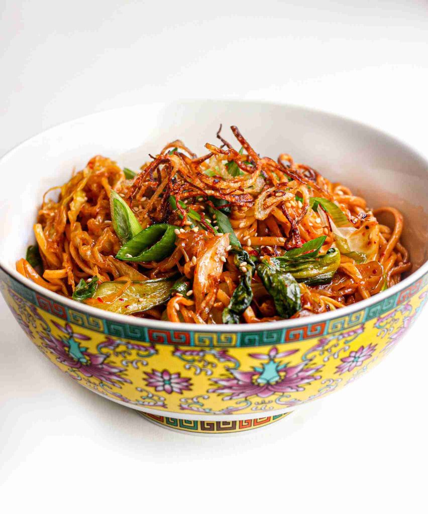 رشته فرنگی رامن کلم تند