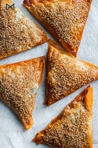 بورک پنیر و اسفناج