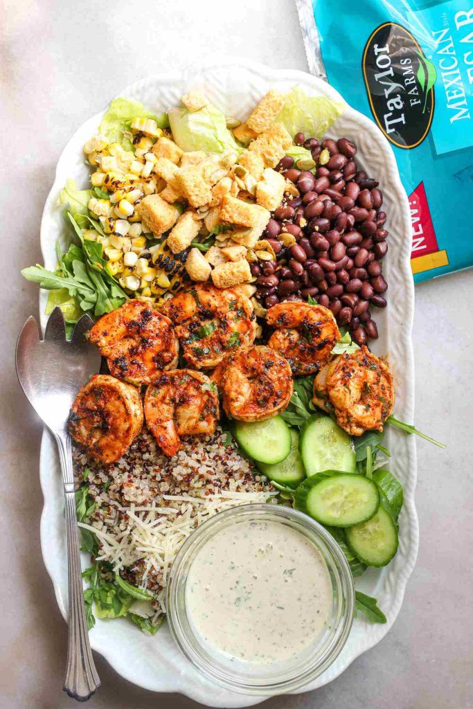 کاسه سالاد سزار مکزیکی کاسه سالاد سزار مکزیکی